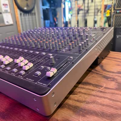 Mackie Onyx 1620i 16-Channel Firewire Mixer 2010 - 2017 - Black/Grey image 4