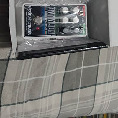 Electro-Harmonix Nano Battalion Bass Preamp and Drive / Distortion - Fully boxed and unused image 8
