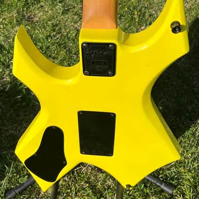 B.C. Rich Warlock USA 1987 - 1989 - Yellow image 8