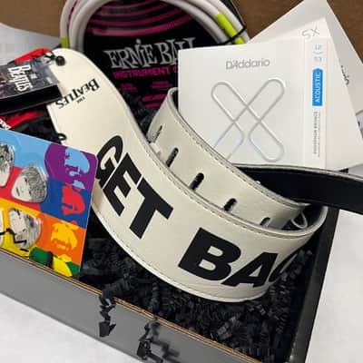 D'Addario The Beatles White Guitar Bundle - White image 12