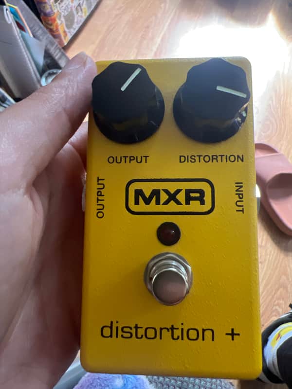 MXR M104 Distortion + 1995 - Present - Yellow image 1