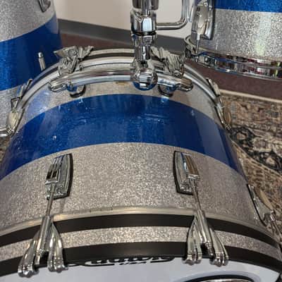 Ludwig Classic Maple Fab Outfit 3-Piece Shell Pack Silver-Blue-Silver Triband image 4