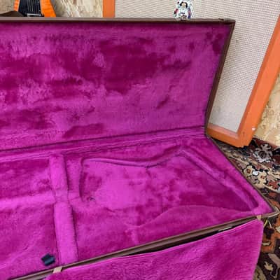 Vintage 1990s Gibson USA Made in Canada Thunderbird Bass Case Brown Pink Lining image 7