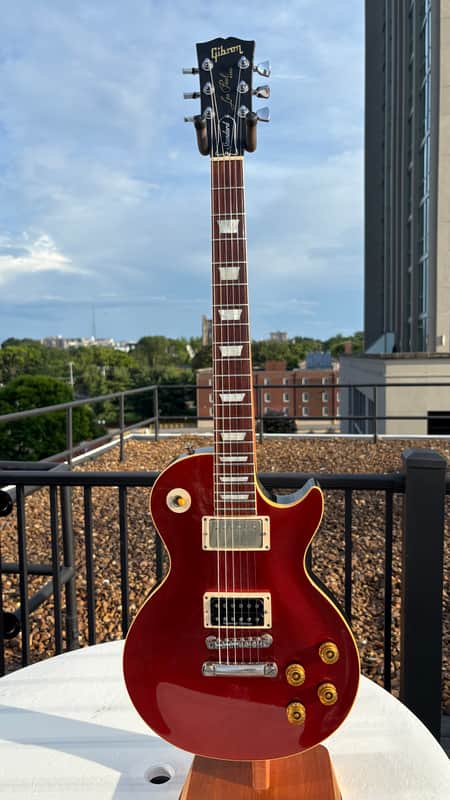 Gibson Les Paul Standard 1982 - Candy Apple Red image 1