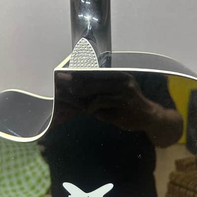 Esteban Crystal Heart Single cut acoustic image 6