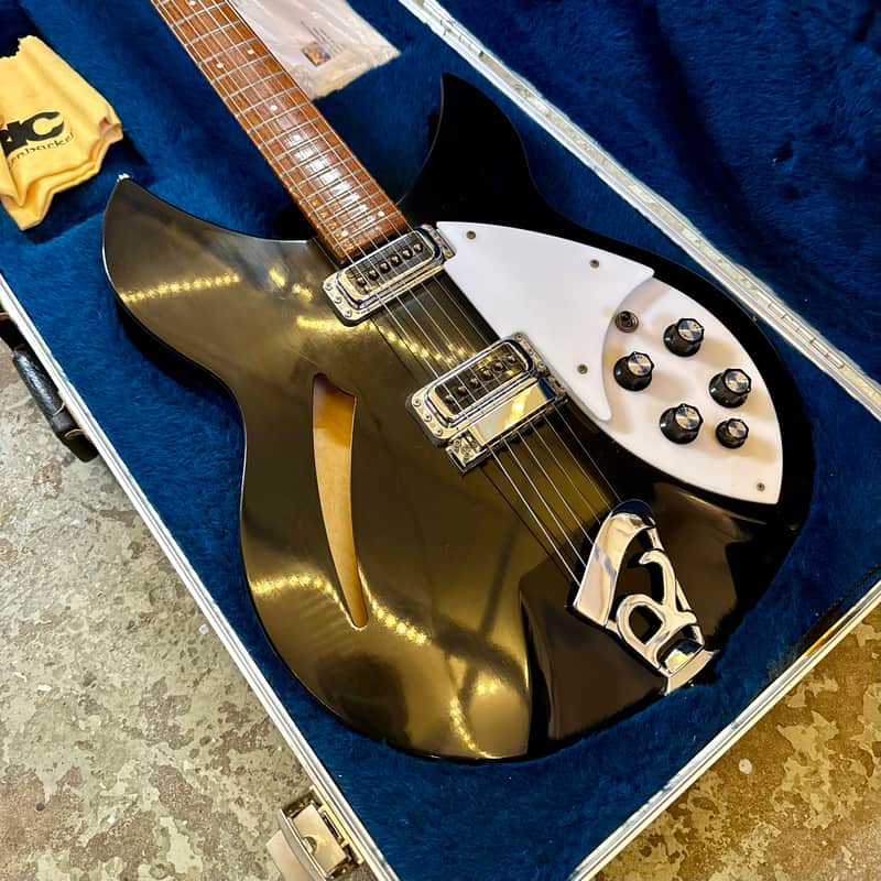 Rickenbacker 330 (1990 - 2011) | Reverb