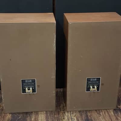 KLH Model 32 1966-1972 Walnut image 6