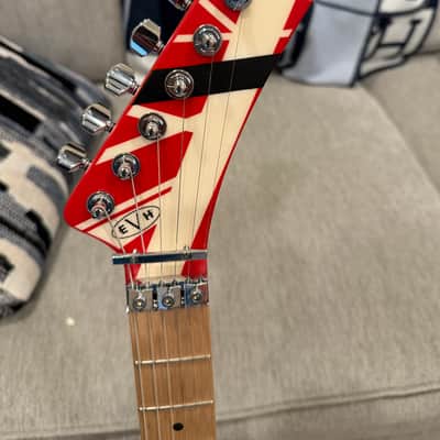 EVH 5150 Striped Series (with OHSC) 2017 - Present - Red/Black/White image 3