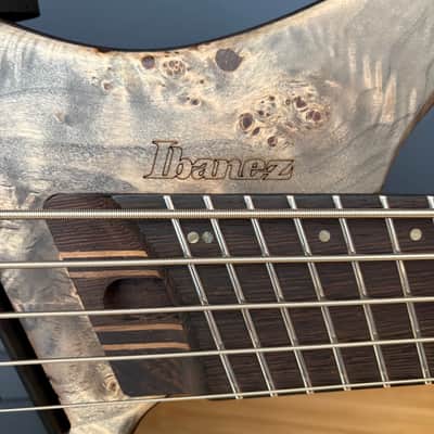 Ibanez EHB1505MS Bass Guitar, 5 String, Mahogany Body, Panga Panga Neck & Fingerboard - Black Ice Flat image 7