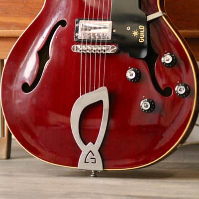 Guild Starfire 1972 - Winered image 2