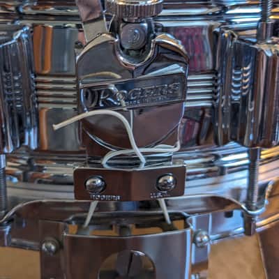 Rogers "5-Line" Dyna-Sonic 5x14" Brass Snare Drum with "Beavertail" Lugs 1967 - 1974 - Chrome image 3