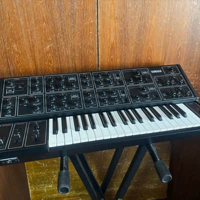 YAMAHA CS-15 CS 15 vintage analog synthesizer w/ case