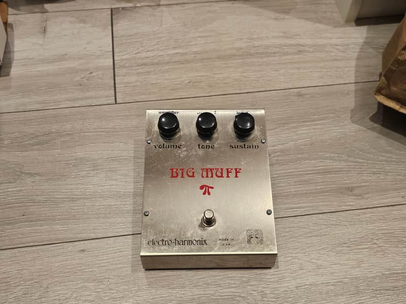 Electro-Harmonix Big Muff Pi V2 (Ram's Head) 1973 - 1977 - Silver image 1