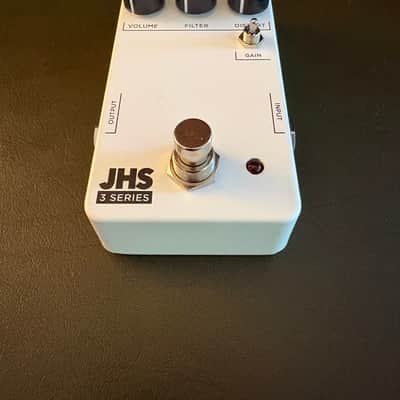 JHS 3 Series Distortion 2020 - Present - White image 2