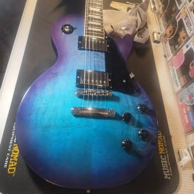 Gibson Les Paul Studio 2024 - Present - Blueberry Burst image 11