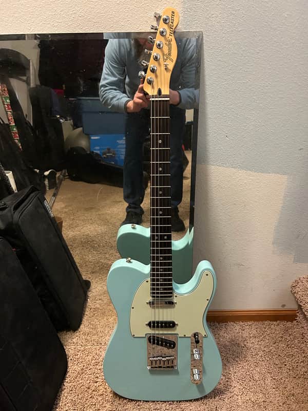 Fender Player Plus Nashville Telecaster with Pau Ferro Fretboard 2021 - Present - Opal Spark