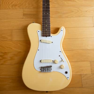 Fender Bullet Single Cutaway with Rosewood Fretboard 1981 image 1