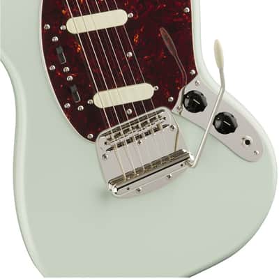 Squier Classic Vibe '60s Mustang Electric Guitar, Laurel Fingerboard, Sonic Blue image 2