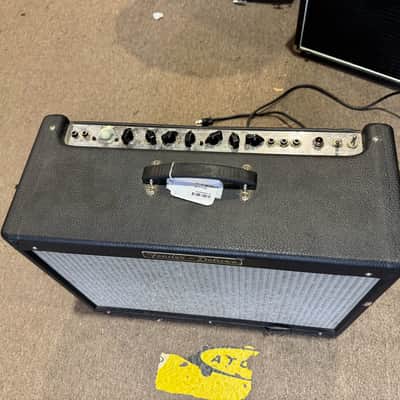 Fender Hot Rod Deluxe Tube Guitar Combo Amplifier - Local Pickup Only image 2