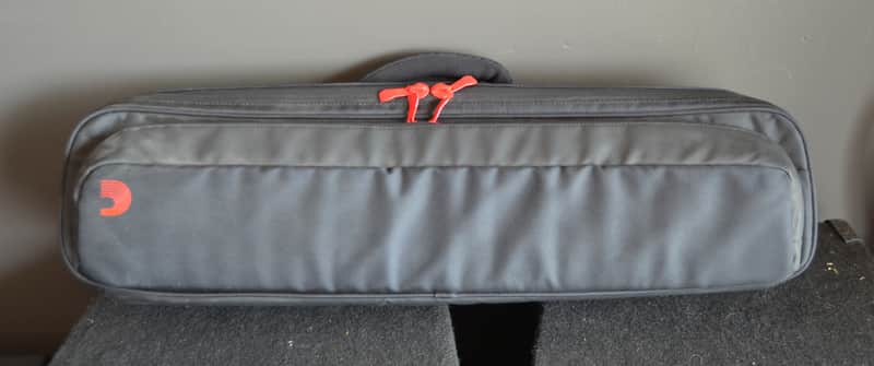 Donner 5 Space Powered Pedal Board w/ Gig Bag – Used image 1