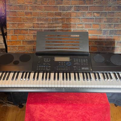 Casio WK-6600 76-Key Portable Workstation Keyboard w/ Power Supply & Sheet Music Stand