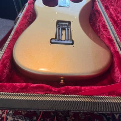 Fender FSR American Special Stratocaster with Matching Headstock 2017 - Aztec Gold image 6