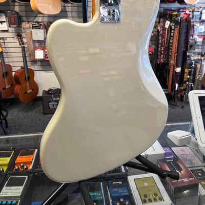 Squier J Mascis Jazzmaster with Laurel Fretboard - Vintage White image 4