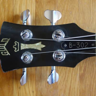 1978 Left Handed Guild B-302 Bass All Original image 7