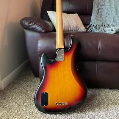 ‘03 Fender American Deluxe Jazz Bass W/HSC image 4