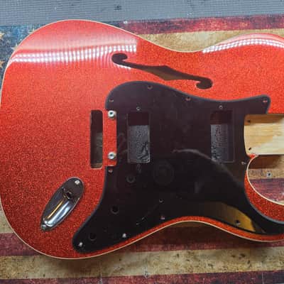 STRAT HYBRID THINLINE 2025 - RED SPARKLE DOUBLE BOUND image 3