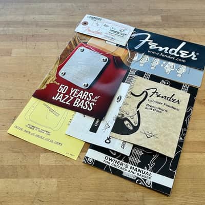 Fender  50th Limited Anniversary Jazz Bass CAR 2010 - Candy Apple Red + Case image 9
