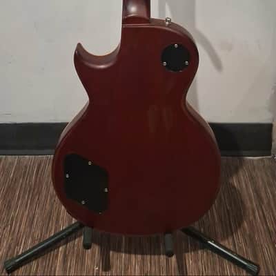 Vintage V100MR-CS Icon Series Single Cut 2010s - Distressed Cherry Sunburst image 4
