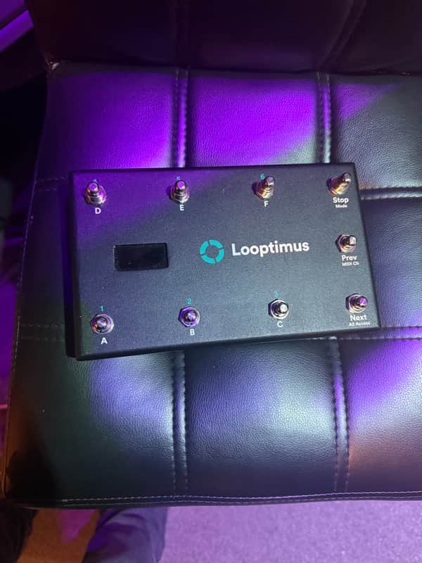 Loop Community Optimus - Black image 1