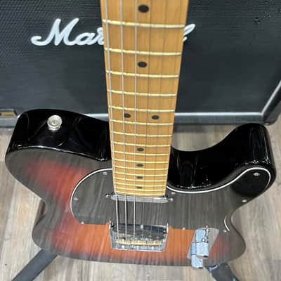 Fender American Special Telecaster with Maple Fretboard 2011 - 3-Color Sunburst image 7