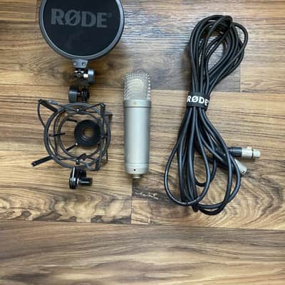 RODE NT1-A Large Diaphragm Cardioid Condenser Microphone 2002 - Present - Silver image 3