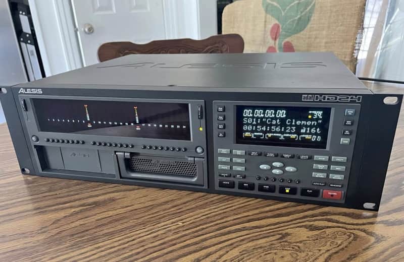 Alesis HD24 Rackmount 24-Track Hard Disk Audio Recorder 2010s - Black image 1