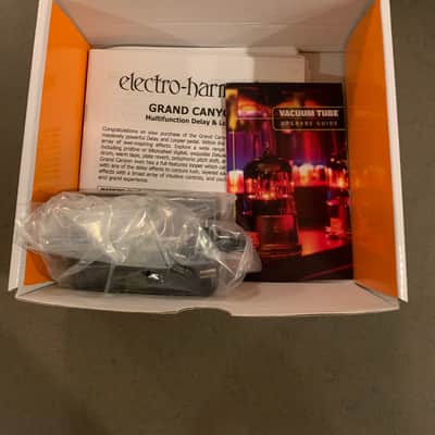 Electro-Harmonix Grand Canyon Delay and Looper 2018 - Present - White image 8