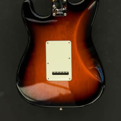 Fender American Elite Stratocaster® HSS Shawbucker Pre-Owned image 13