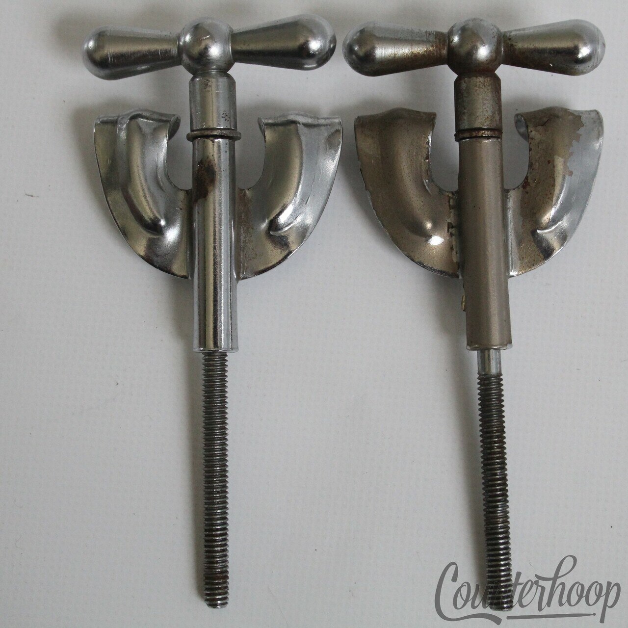 Rogers 2x Bow-Tie Bass Drum Tension T-Rods 3 3/4" Chrome 60s Holiday Cleveland* — main photograph