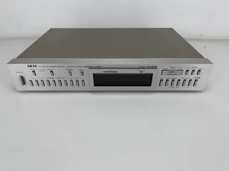 Akai AT - 506 FM AM Stereo Digital Quartz Synthesizer Tuner image 1