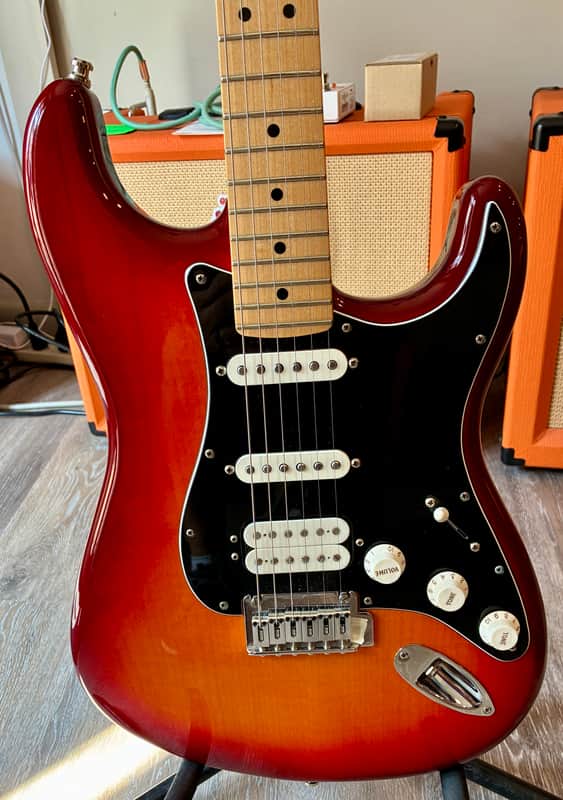 Fender Player Stratocaster HSS Plus Top with Maple Fretboard