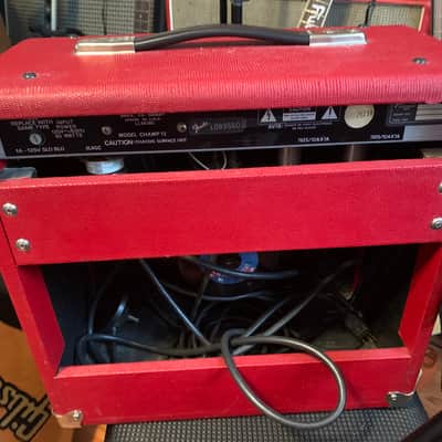 Fender Champ 12 Combo / 18 watt 1/10 inch Fender speaker 1982 - 1986 - Red image 10