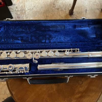 Gemeinhardt 2SP Straght-Headjoint Flute with Offset G 2010s - Silver-Plated image 1