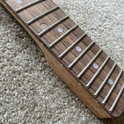 Squire Jaguar Guitar Maple Wood Neck, Rosewood 22 Frets Fingerboard image 14