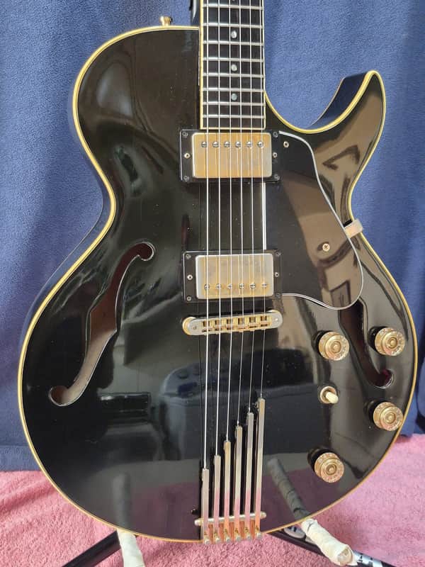 Gibson Howard Roberts Fusion III 1992 - Ebony with OHSC