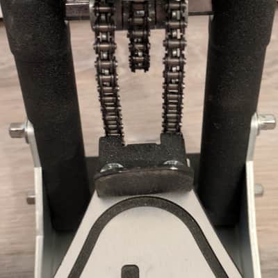 DW DWCP9500TBXF 9000 Series Double-Braced 2 Leg Hi-Hat Stand with Extended Footboard 2010s - Chrome image 12