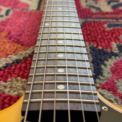 Epiphone SG Junior Limited Edition 2011 - Worn TV Yellow image 4
