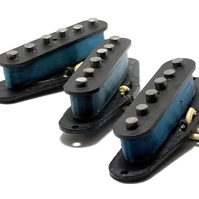 Dragonfire Blue Fire Hot Wound 9K AlNiCo 5 Single Coil SSS Pickup Set, Black Covers image 1