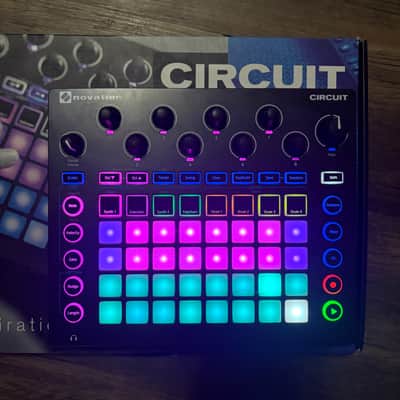 Novation Circuit Groovebox 2015 - 2021 - Black image 2