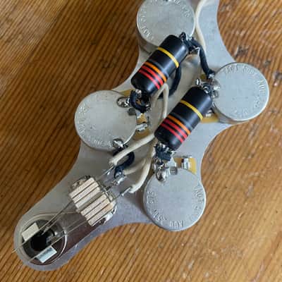 Gibson SG 50's LP Wiring 500k CTS Brass Shaft Pots .022 USA Emerson Bumblebee Caps Switchcraft 3-Way Toggle image 7